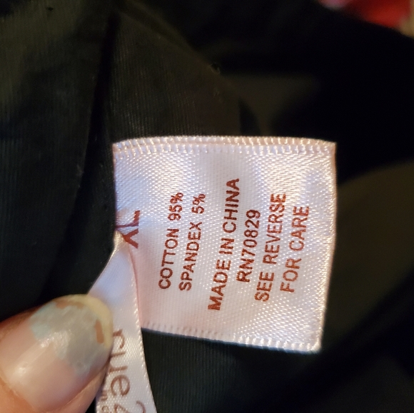 Mid-thigh lenth dress - Picture 4 of 4